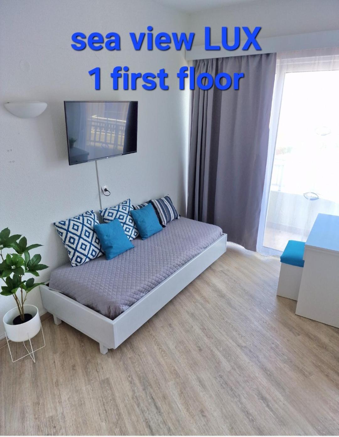 Blue Eyes Apartments 依克希亚 客房 照片